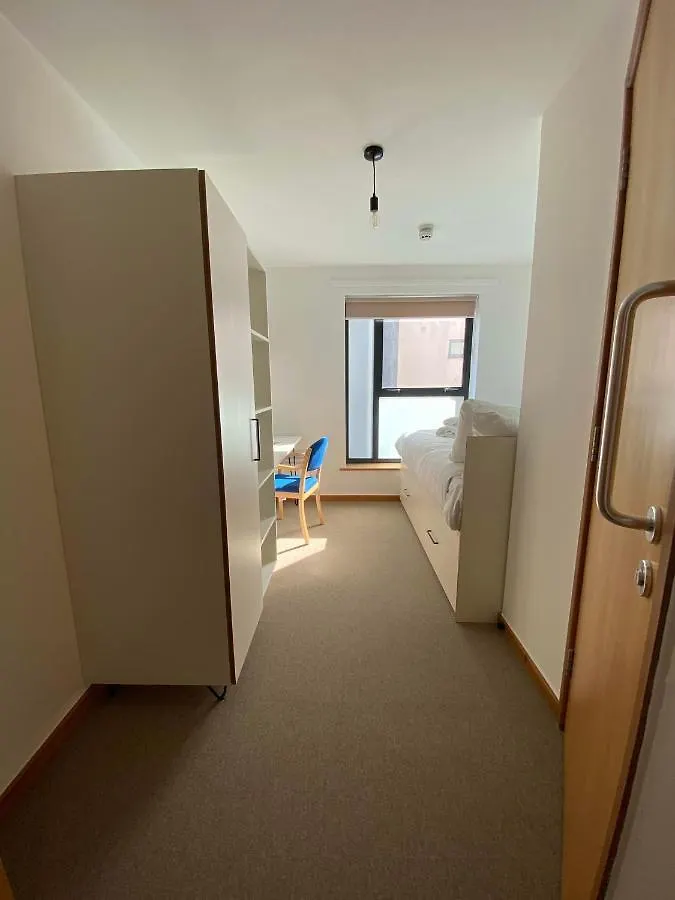 Han/Misafirhane Regency Hall Smart Cheltenham Ensuite Rooms D Birleşik Krallık